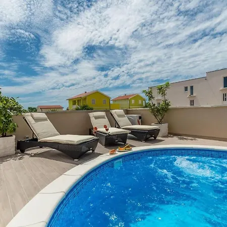 Marinella With Swimming Pool * 비르