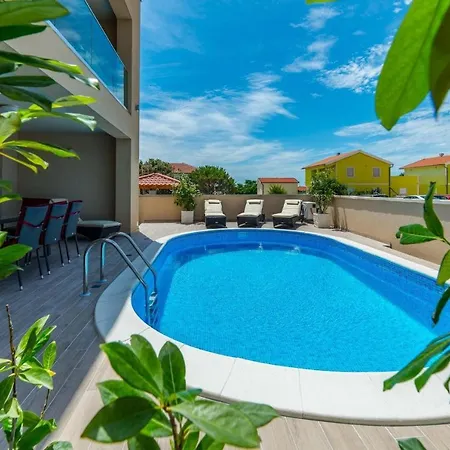 Appartamento Marinella With Swimming Pool Vir
